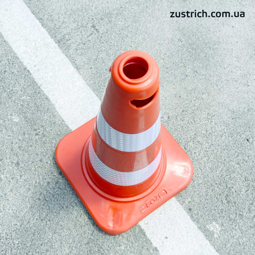 Flexible traffic cones KDR09-4-E 50cm buy from a warehouse, availability, low price in UAH Flexible traffic cones KDR09-4-E 50cm buy from a warehouse, availability, low price in UAH