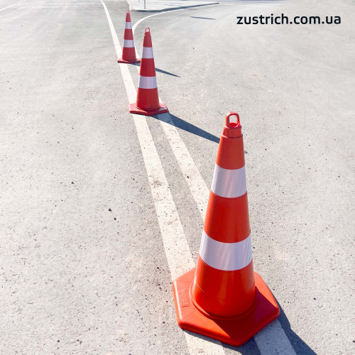Road guide cone for highways NK size 3 - flexible KDR10-6 750mm Road guide cone for highways NK size 3 - flexible KDR10-6 750mm