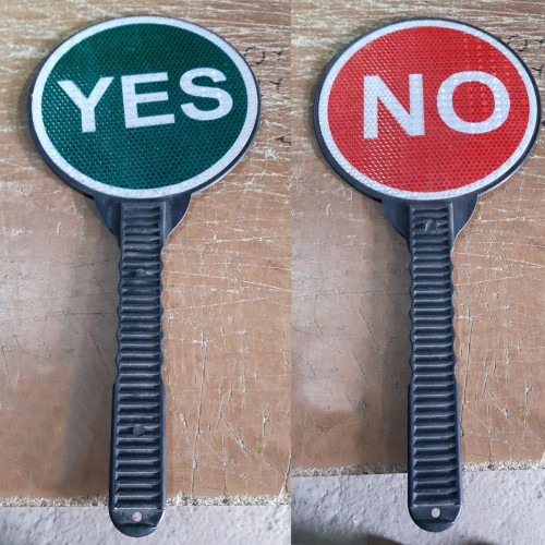 Пластикове ручне дорожнє жезло ДЗР01 YES-NO купити зі складу, наявність, низька ціна в грн Пластикове ручне дорожнє жезло ДЗР01 YES-NO купити зі складу, наявність, низька ціна в грн