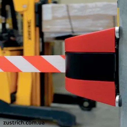 Настінний тенсатор із висувною червоно-білою стрічкою 9 метрів на магнітах - НТ09-М - купити за низькою ціною в грн
